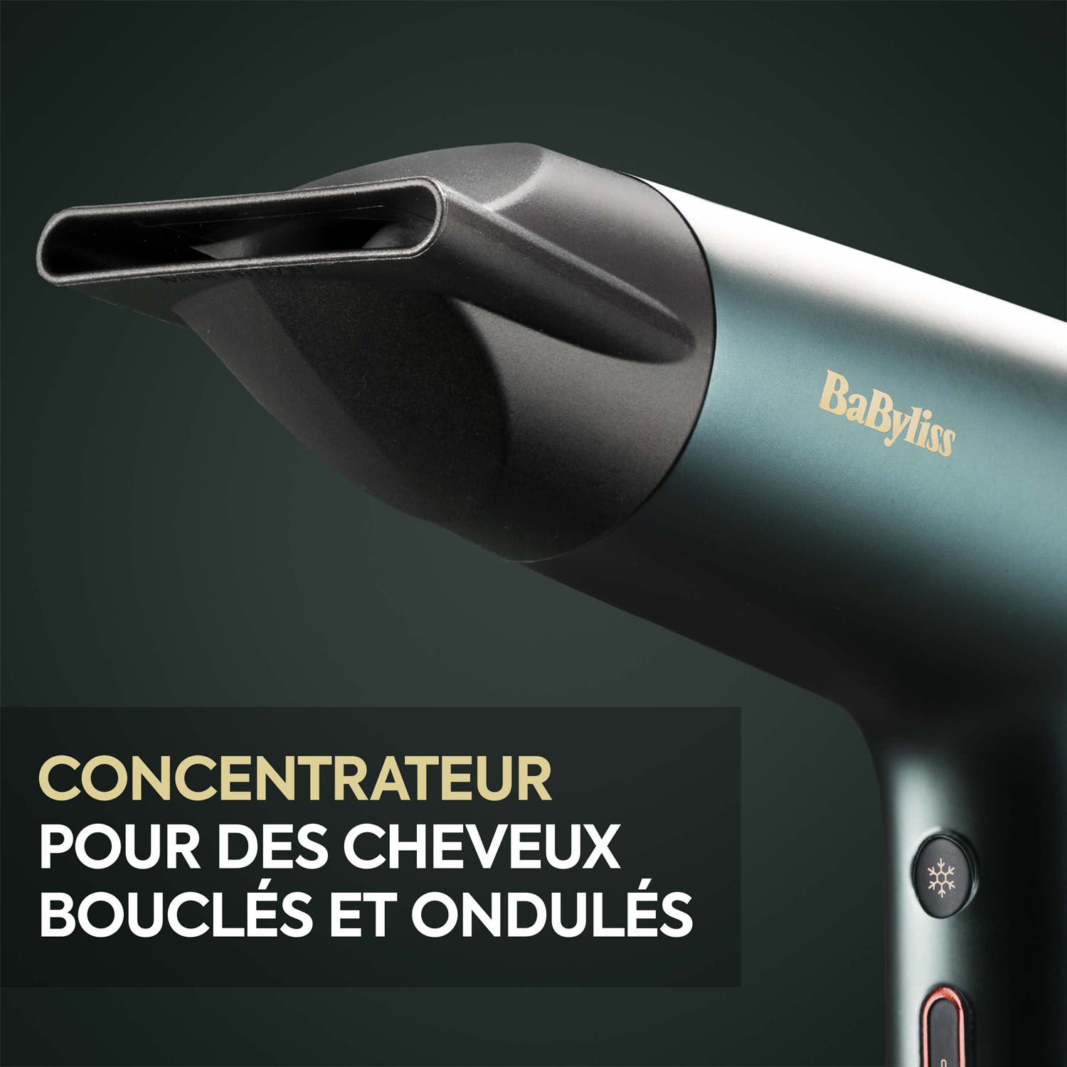 CONCENTRATEUR . POUR DES CHEVEUX BOUCL&Eacute;S ET ONDUL&Eacute;S